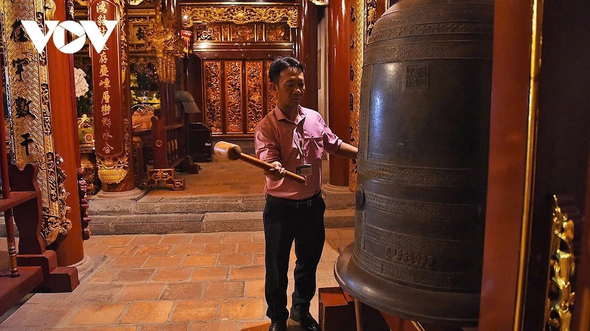 phu tho introduces special night tour to hung kings temple picture 16