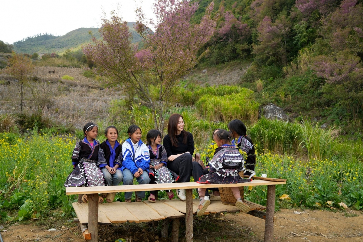 sao viet 12 3 soobin khoe anh dot chay san khau khien fan bung no binh luan hinh anh 3