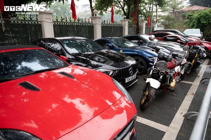 bo me mr pips rut ca tram ty dong, mua hon 300 luong vang khi con trai bi bat hinh anh 2