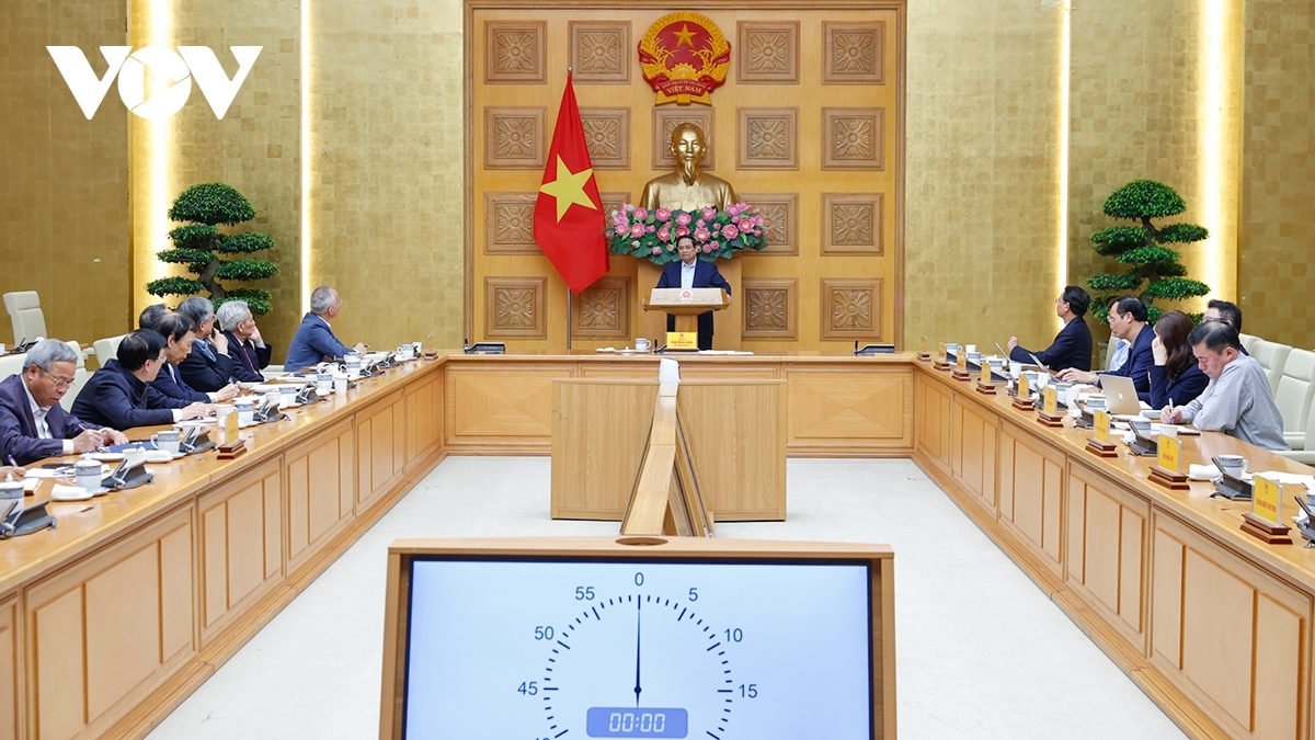 pm orders stable fuel and power supply as global energy risks rise picture 2