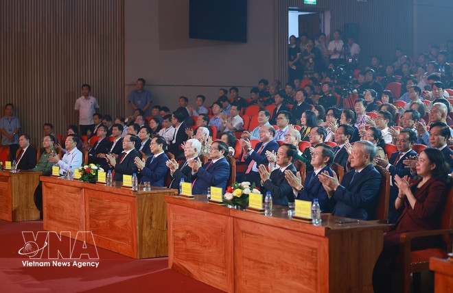 art programme honours late pm pham van dong s lifelong devotion to nation picture 2