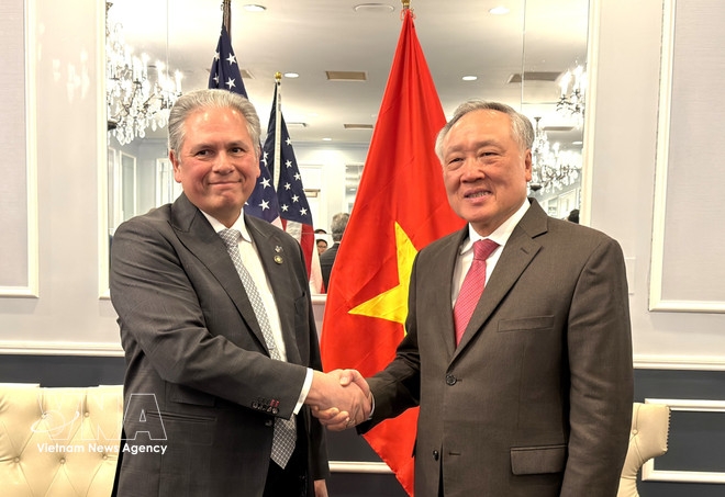 us firms eye expanding fintech investment in vietnam picture 2