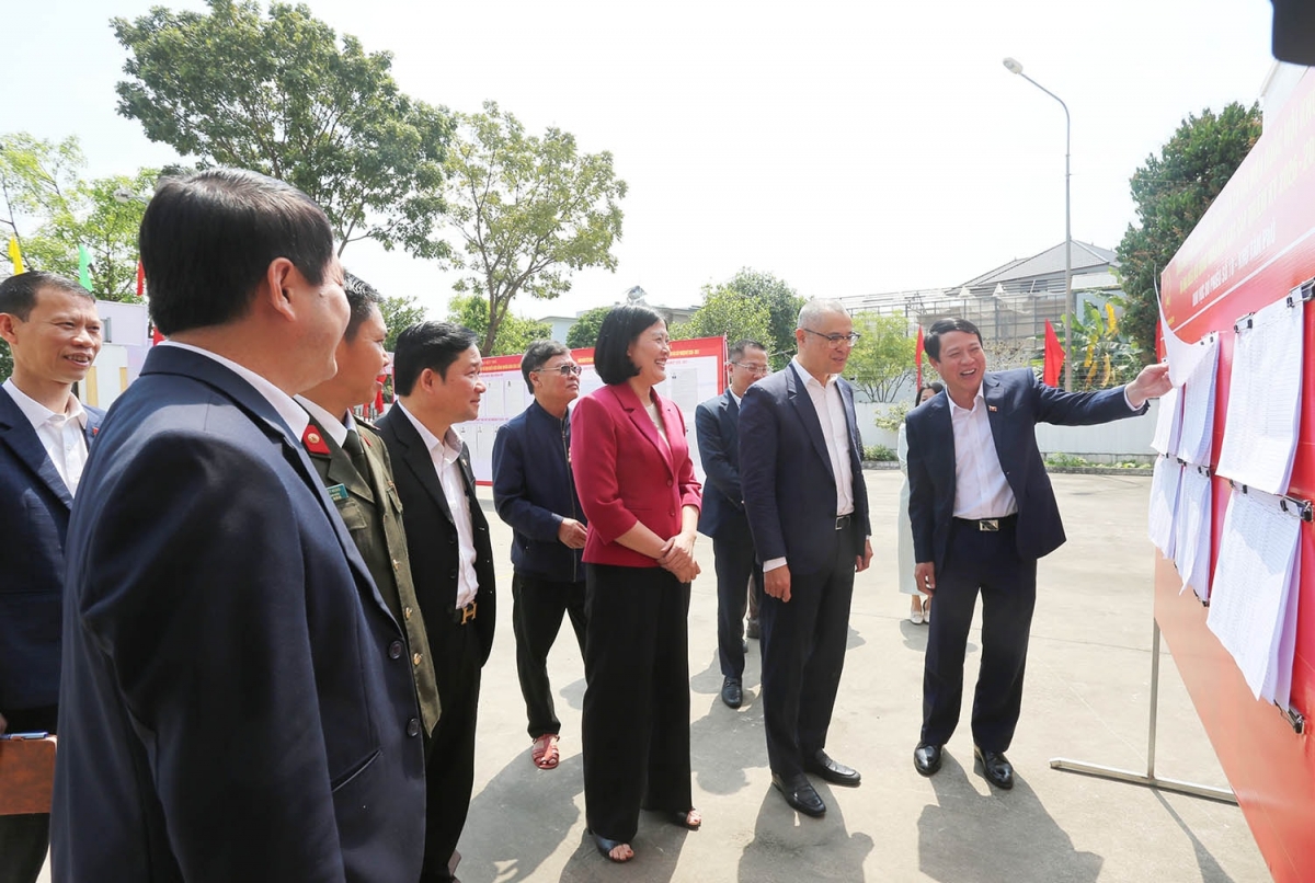 hơn 8.000 cử tri phú thọ gửi gắm kỳ vọng tới các ứng cử viên hình ảnh 1 hon 8.000 cu tri phu tho gui gam ky vong toi cac ung cu vien hinh anh 1