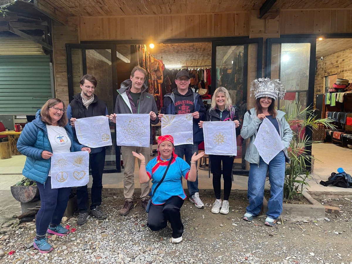 phu nu vung cao lam du lich tu mach nguon van hoa hoang lien son hinh anh 6