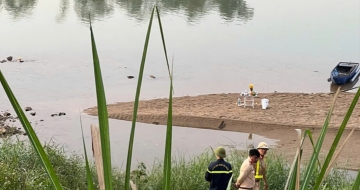 Dai uy cong an xa dien lam, khanh hoa hy sinh khi lam nhiem vu hinh anh 1