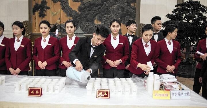 vi sao nguoi trung quoc thich uong nuoc nong ngay ca trong mua he hinh anh 3