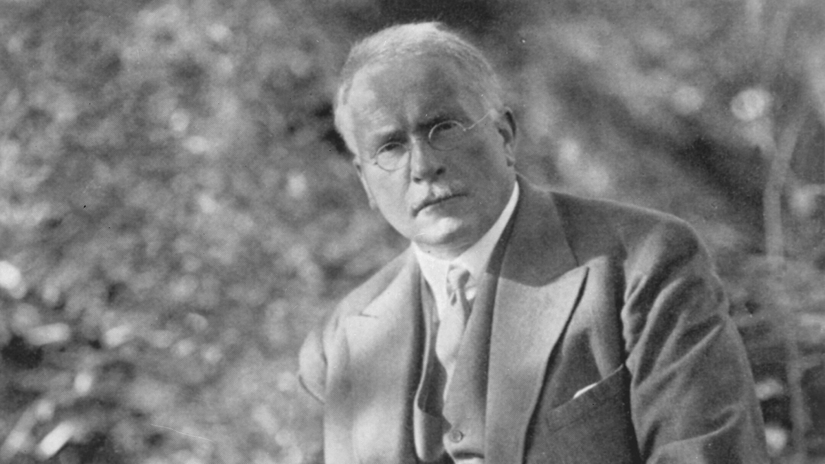 khi tam ly hoc gap huyen hoc phuong Dong hinh anh 2