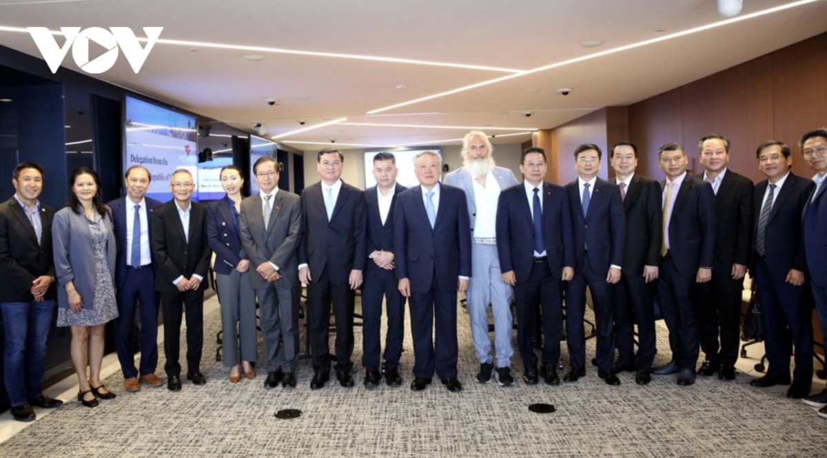 deputy pm urges san francisco to encourage investment in vifc picture 2