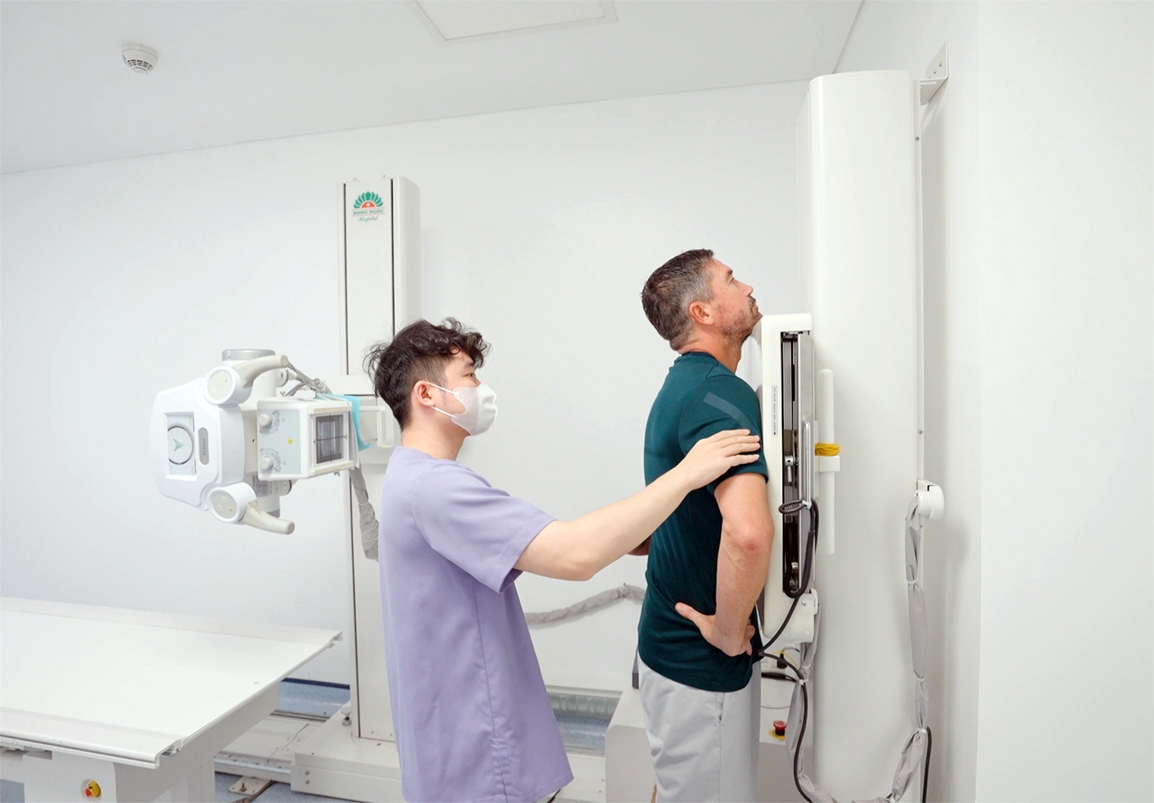 hong ngoc general hospital gains trust among international patients in hanoi picture 1