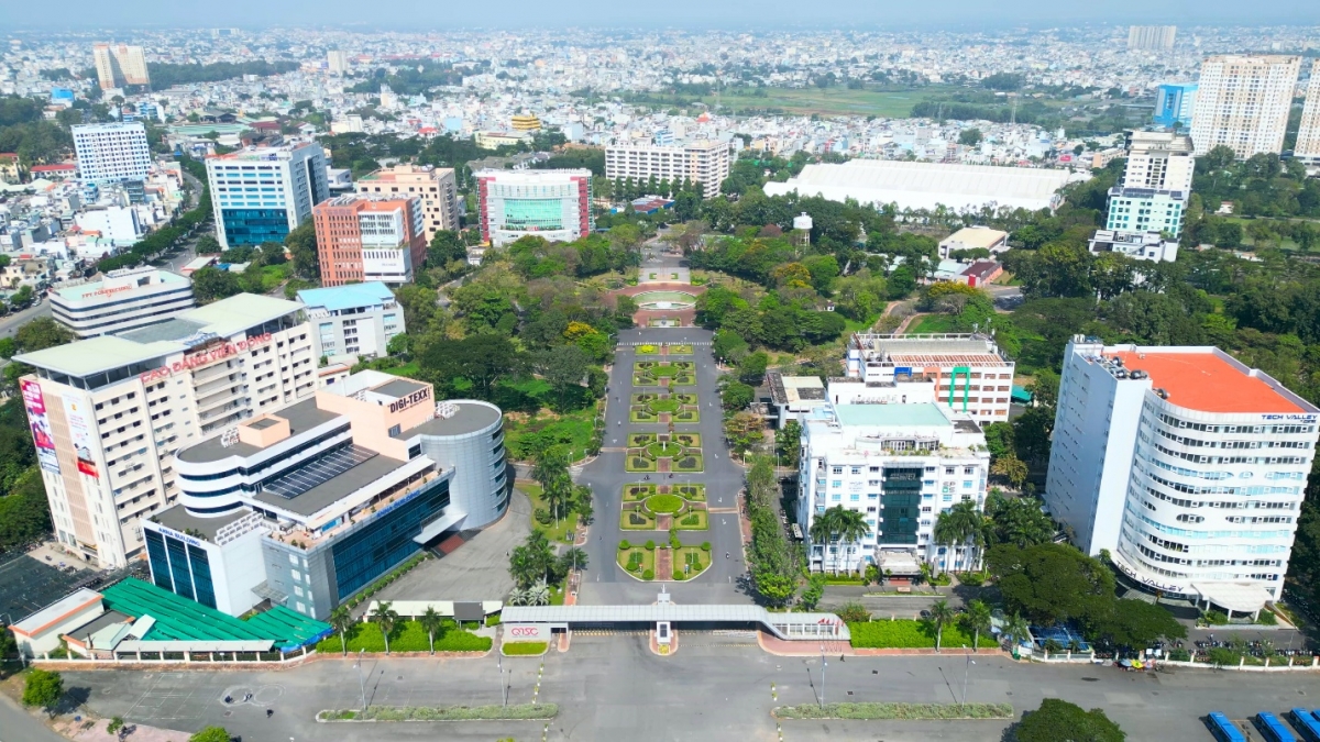 dich chuyen tu gia cong phan mem den khat vong made by hochiminh city hinh anh 5