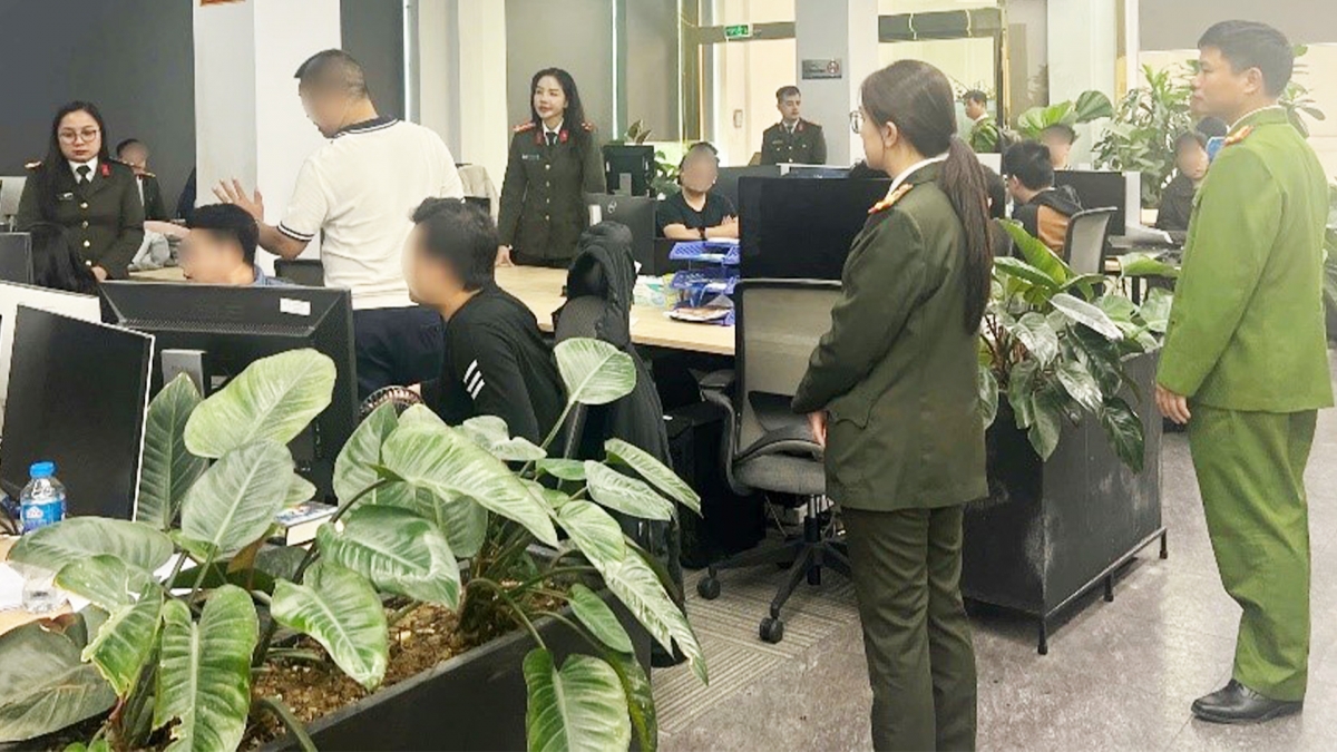 triet pha duong day bay tien so ftxf lua dao hang chuc ty dong hinh anh 2