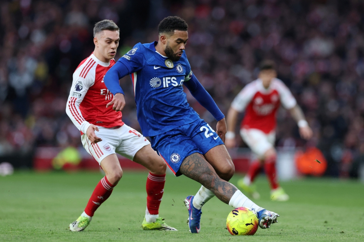 ket qua bong da ngoai hang anh dem 1 3 arsenal thang derby london truoc chelsea hinh anh 23