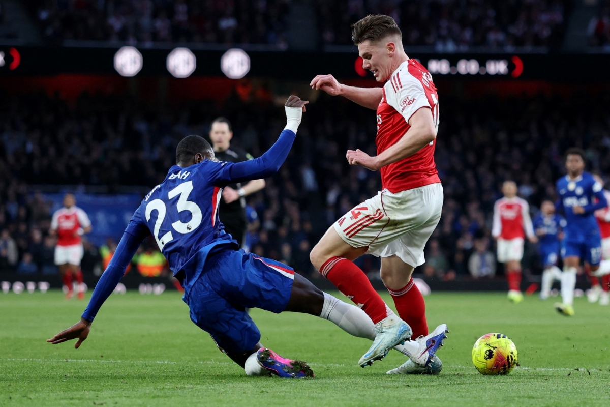 ket qua bong da ngoai hang anh dem 1 3 arsenal thang derby london truoc chelsea hinh anh 20