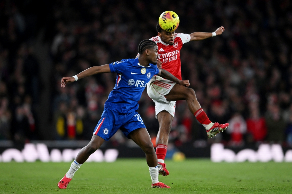 ket qua bong da ngoai hang anh dem 1 3 arsenal thang derby london truoc chelsea hinh anh 24