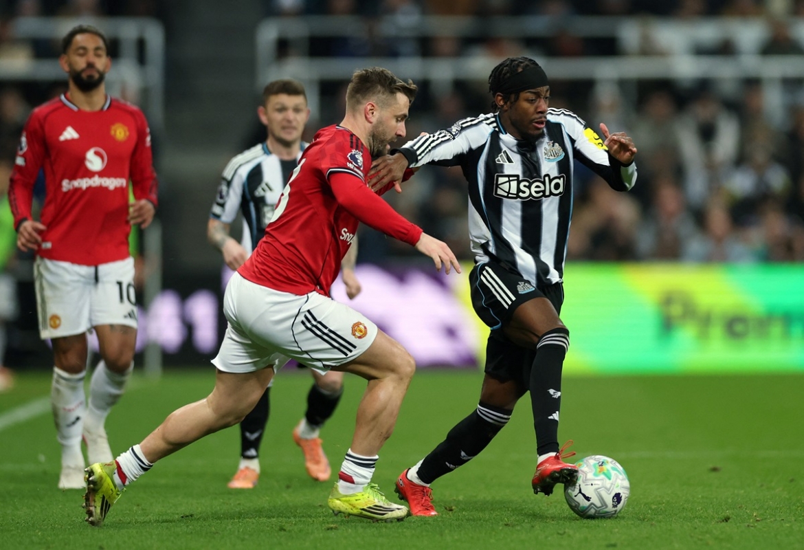 ket qua ngoai hang anh hom nay 5 3 mu thua 10 nguoi newcastle hinh anh 17