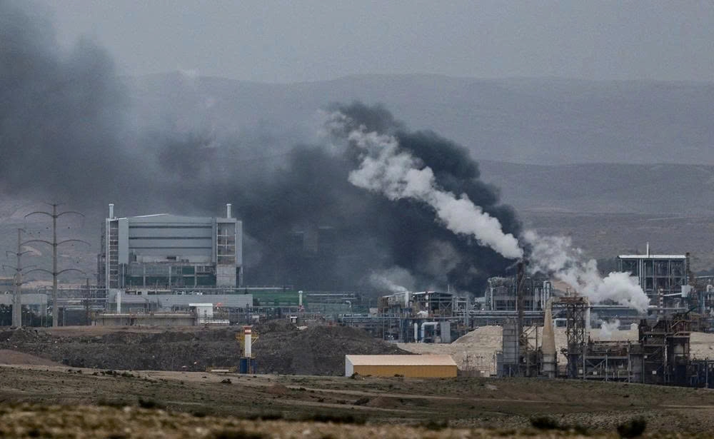 chien su trung Dong israel tang cuong tap kich, iran giam cuoc tan cong ten lua hinh anh 1