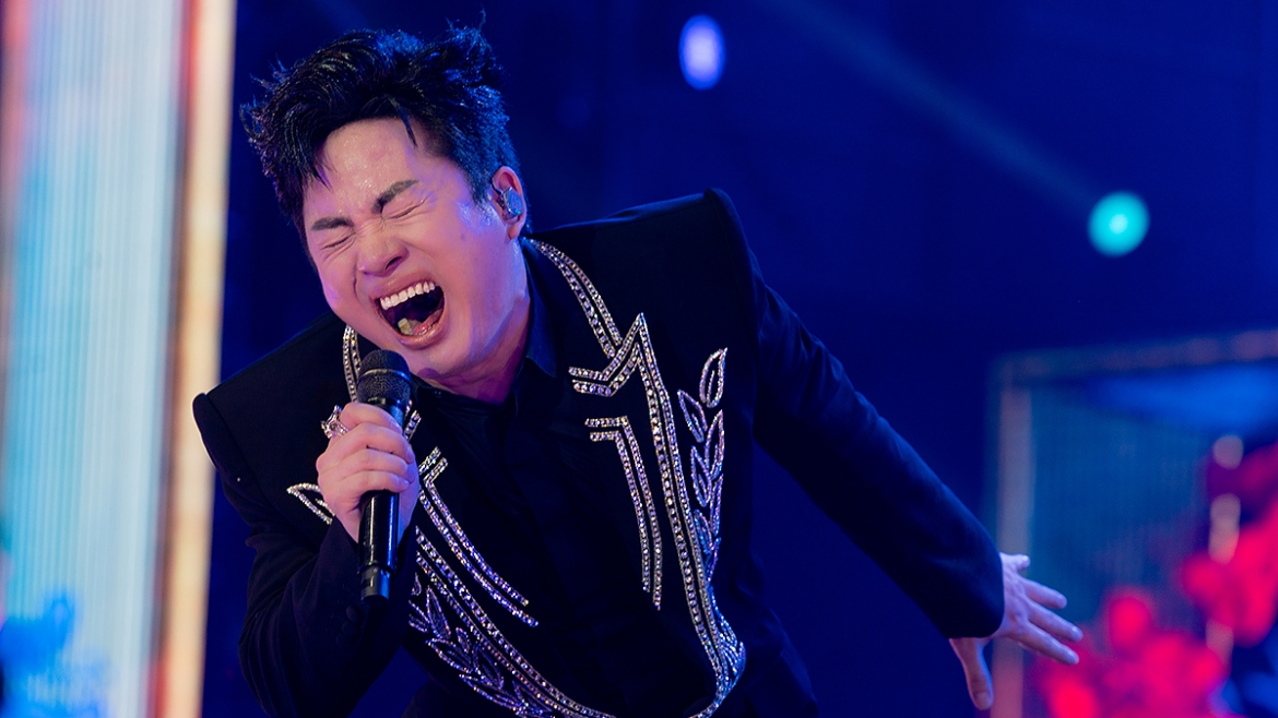 tung duong chinh phuc khan gia tre bang man lot xac an tuong hinh anh 7