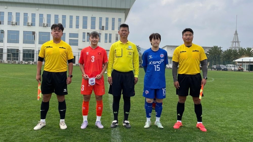 ket qua bong da hom nay 12 3 Dai dien viet nam thang 2-0 tren dat trung quoc hinh anh 1