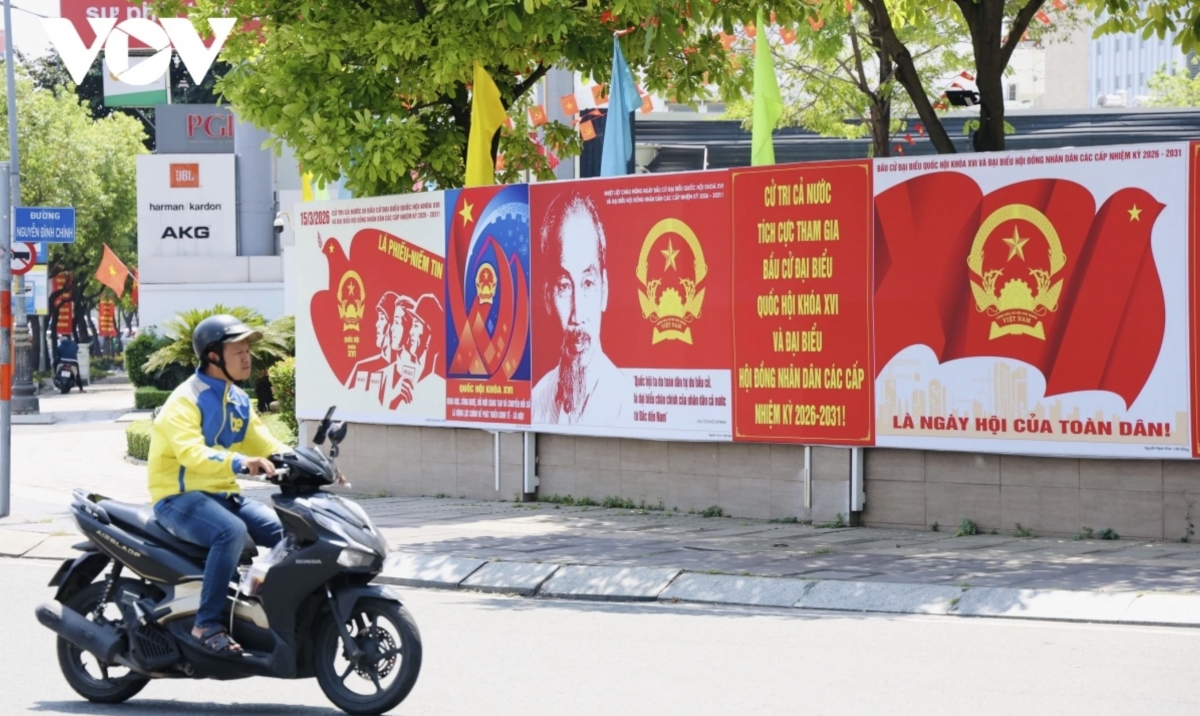 ho chi minh city streets decked out for upcoming election picture 3