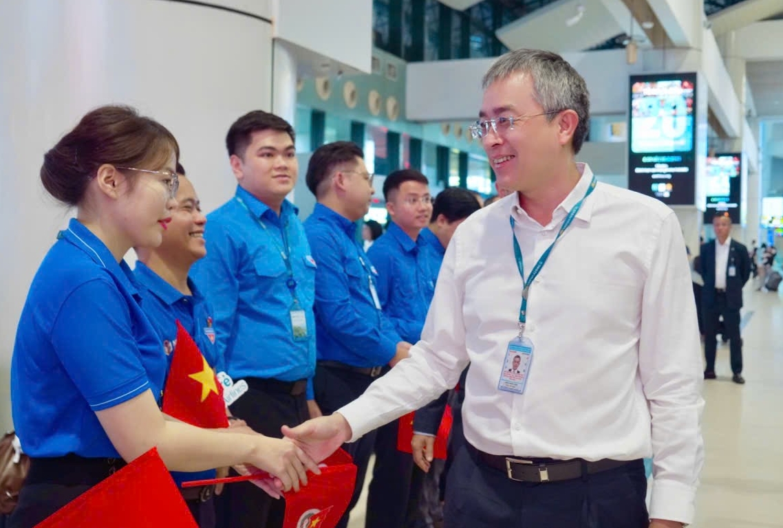 Khi tiếp viên hàng không khoác áo Đoàn: Hành trình đặc biệt trên bầu trời Việt Nam