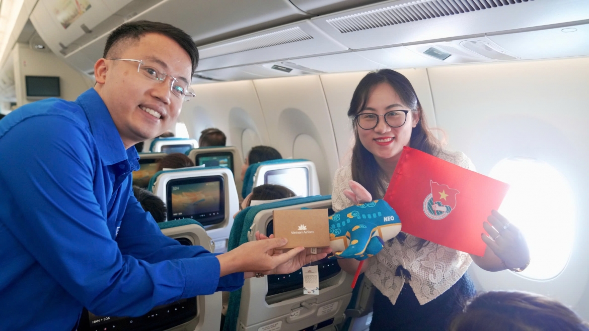 khi tiep vien hang khong khoac ao Doan hanh trinh dac biet tren bau troi viet nam hinh anh 12