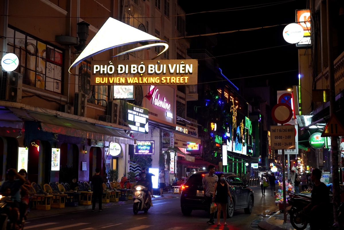 Kinh tế đêm là “mỏ vàng” tăng trưởng của TP.HCM, gỡ điểm nghẽn để bứt phá