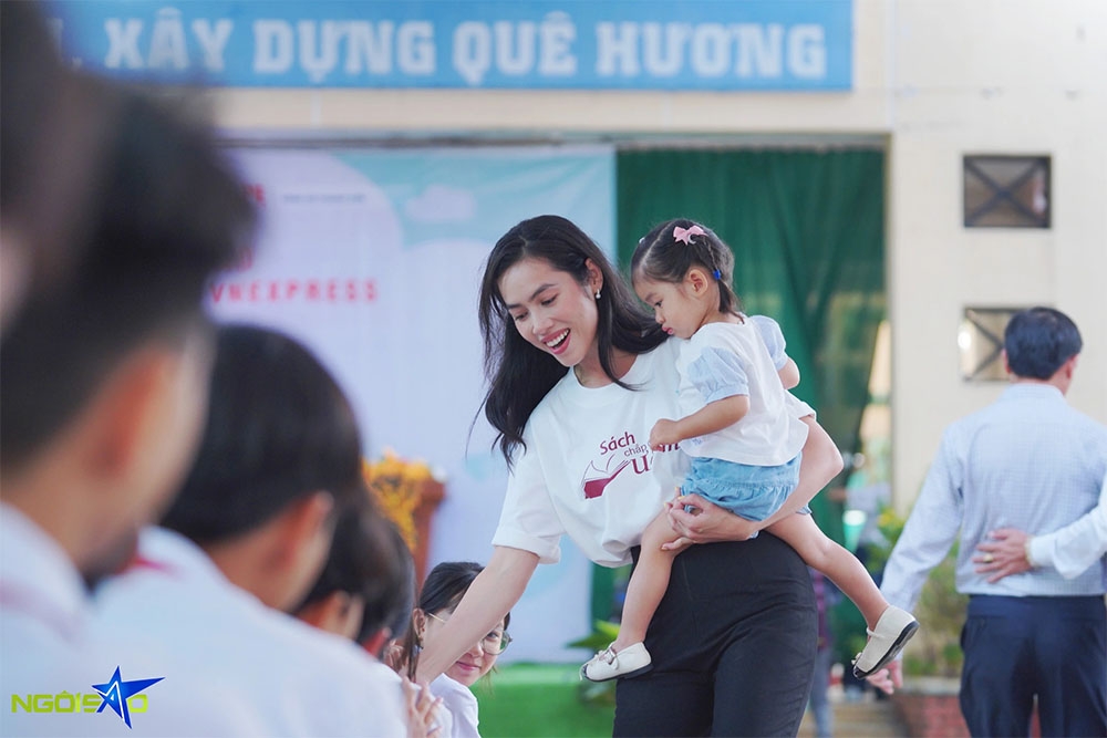 sao viet 1 4 nu dien vien quynh luong chia se ve dua con rieng nam co 18 tuoi hinh anh 4