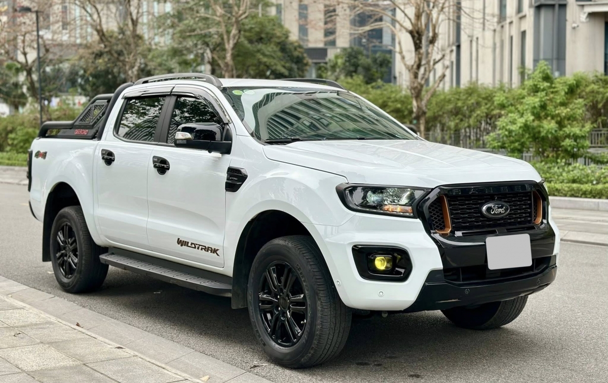 Thị trường xe bán tải 'nóng' sau thông tin bị hạn chế vào nội đô