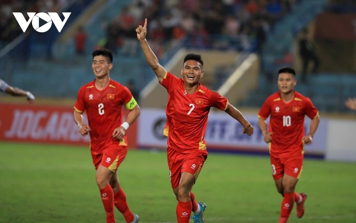 vietnam cruise past bangladesh 3-0 in friendly ahead of asian cup qualifiers picture 1