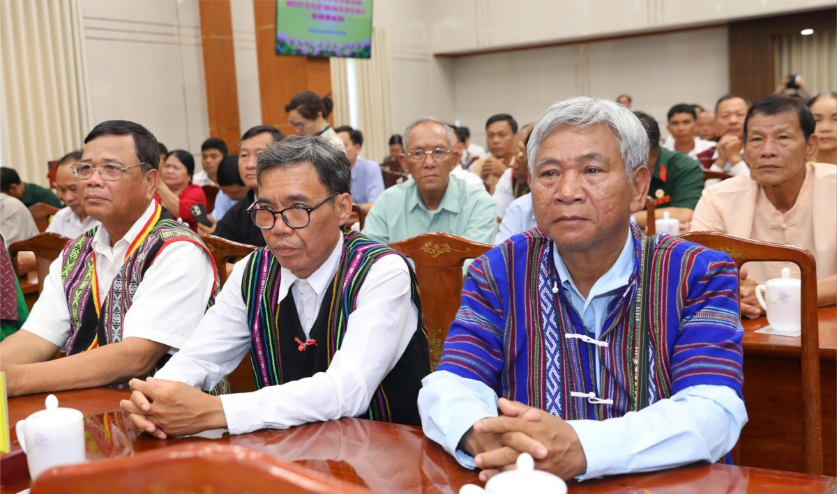 Cử tri ở vùng biên Đồng Nai mong chọn được người đủ đức, đủ tài để lo cho dân