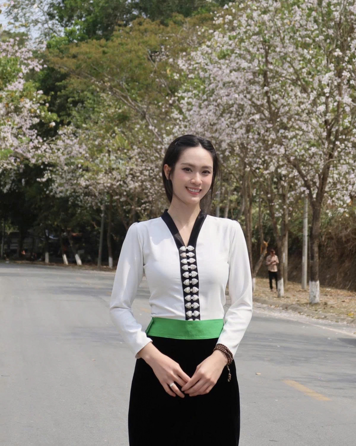 sao viet 13 3 quoc truong len tieng ve anh cuoi voi ngoc trinh hinh anh 2