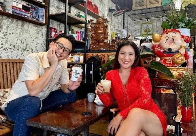 sao viet 26 3 hong diem khoe nhan sac tre trung o tuoi 43 hinh anh 6