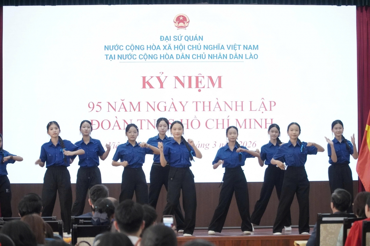 Sôi nổi hoạt động kỷ niệm 95 năm thành lập Đoàn TNCS Hồ Chí Minh tại Lào