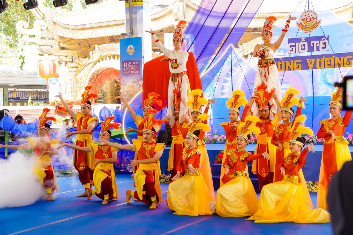 soi dong hoat dong van hoa dip gio to hung vuong tai tp. hcm hinh anh 1