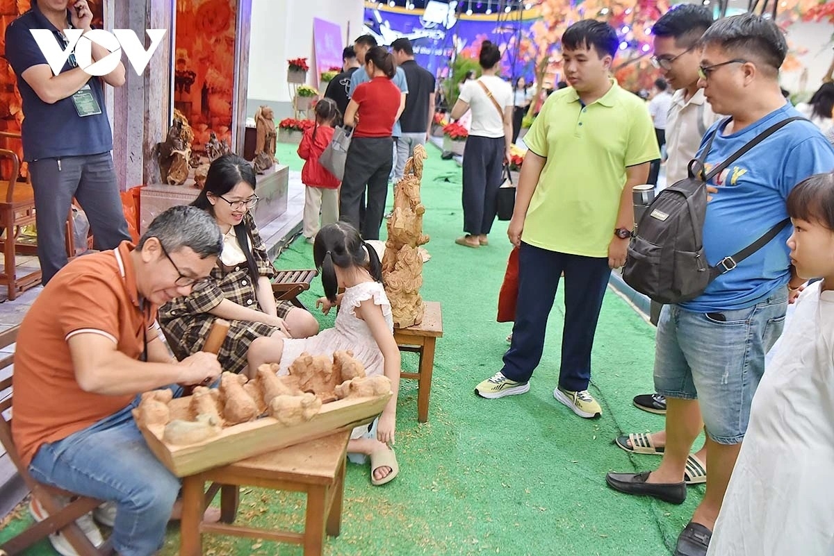 hanoi s autumn treasures showcased at autumn fair 2025 picture 13