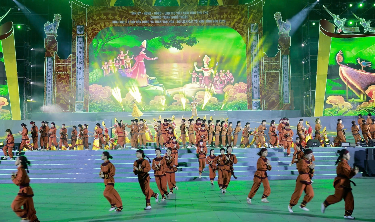 le hoi Den hung 2026 he lo dai canh nghe thuat hoanh trang hinh anh 6