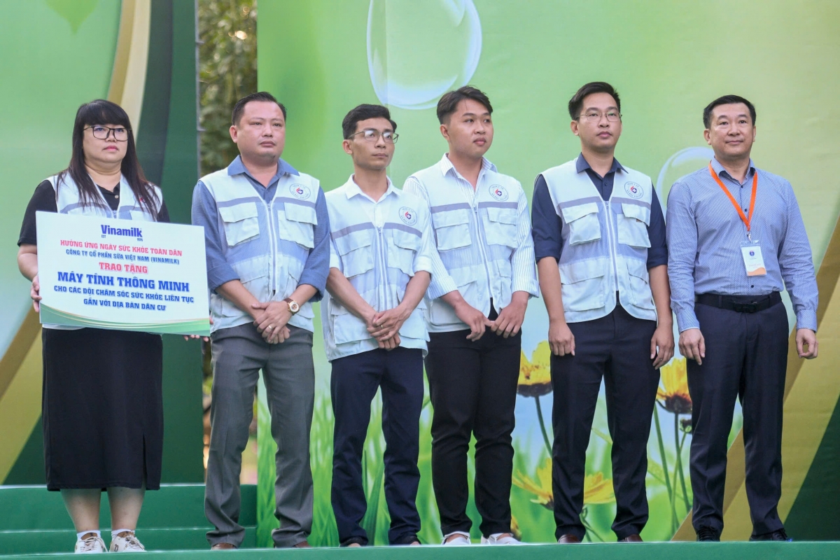 tp.hcm trien khai dong loat hoat dong ngay suc khoe toan dan hinh anh 6