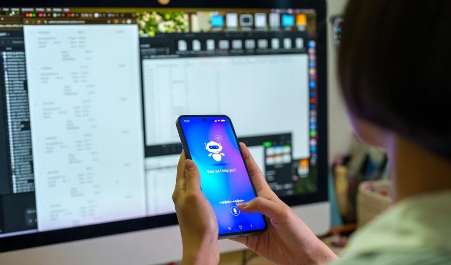 nghien cuu 81.000 nguoi dung he lo mat toi dang lo cua ai hinh anh 1