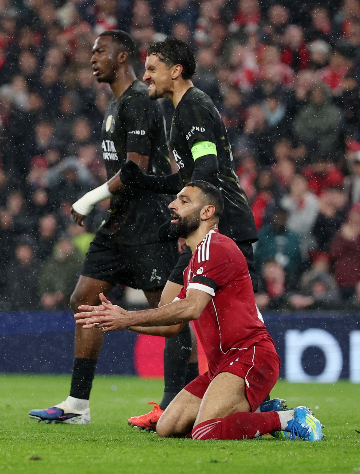 ket qua cup c1 chau Au dembele lap cu dup, psg thang thuyet phuc liverpool hinh anh 2