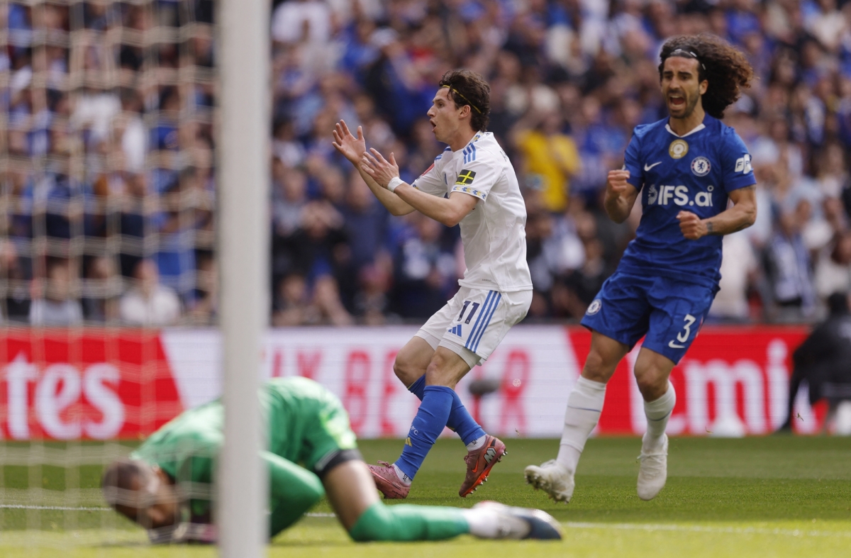 truc tiep chelsea 1-0 leeds enzo fernandez ghi ban mo ty so hinh anh 5