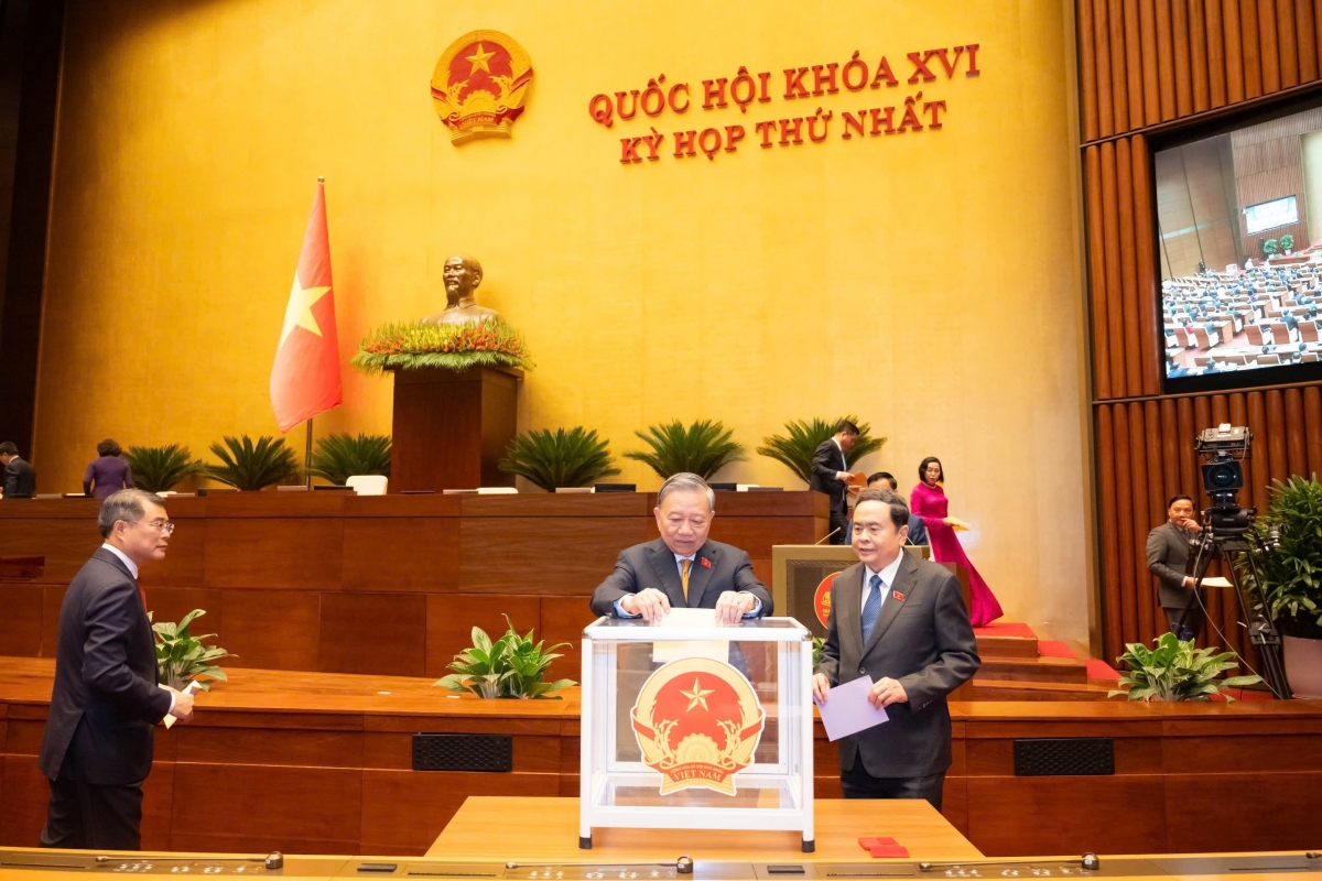 toan canh le tuyen the nham chuc cua thu tuong le minh hung hinh anh 1