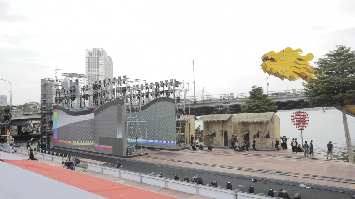 bo cong an to chuc gala to quoc binh yen tai Da nang hinh anh 6