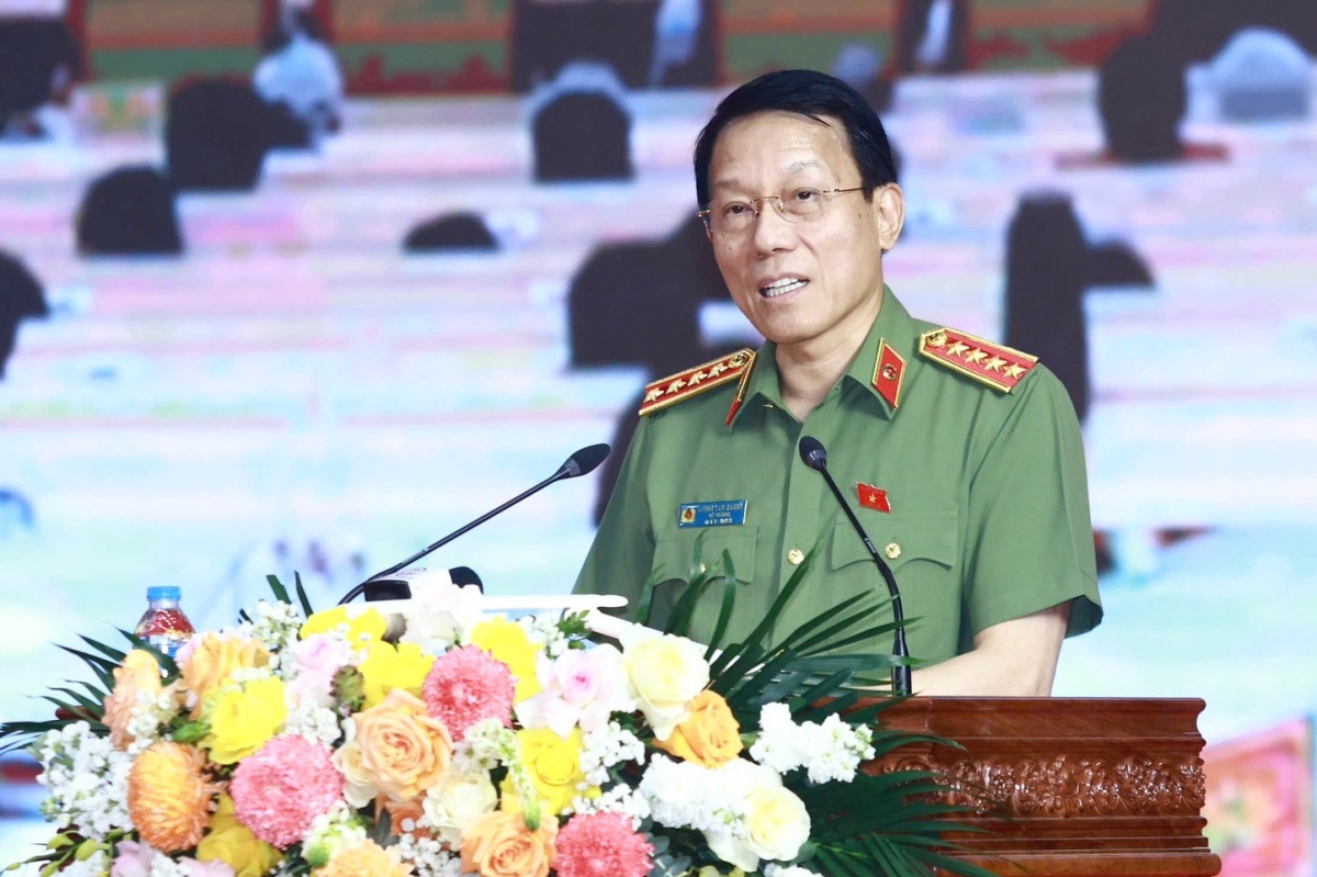 Bộ trưởng Bộ Công an Lương Tam Quang tiếp xúc cử tri tại tỉnh Hưng Yên