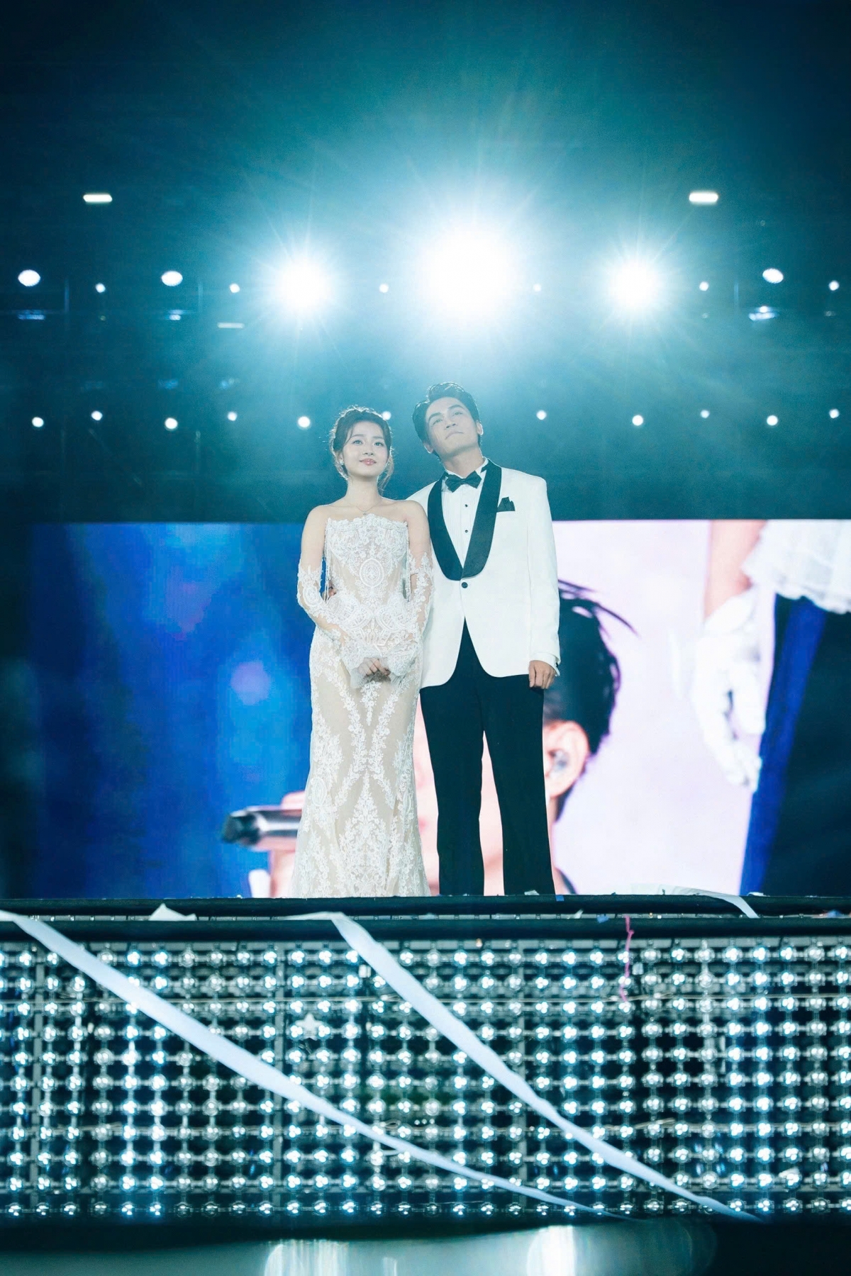 cap doi phim gia tinh that vo Dien gia huy - tam trieu dang lai gay sot hinh anh 1