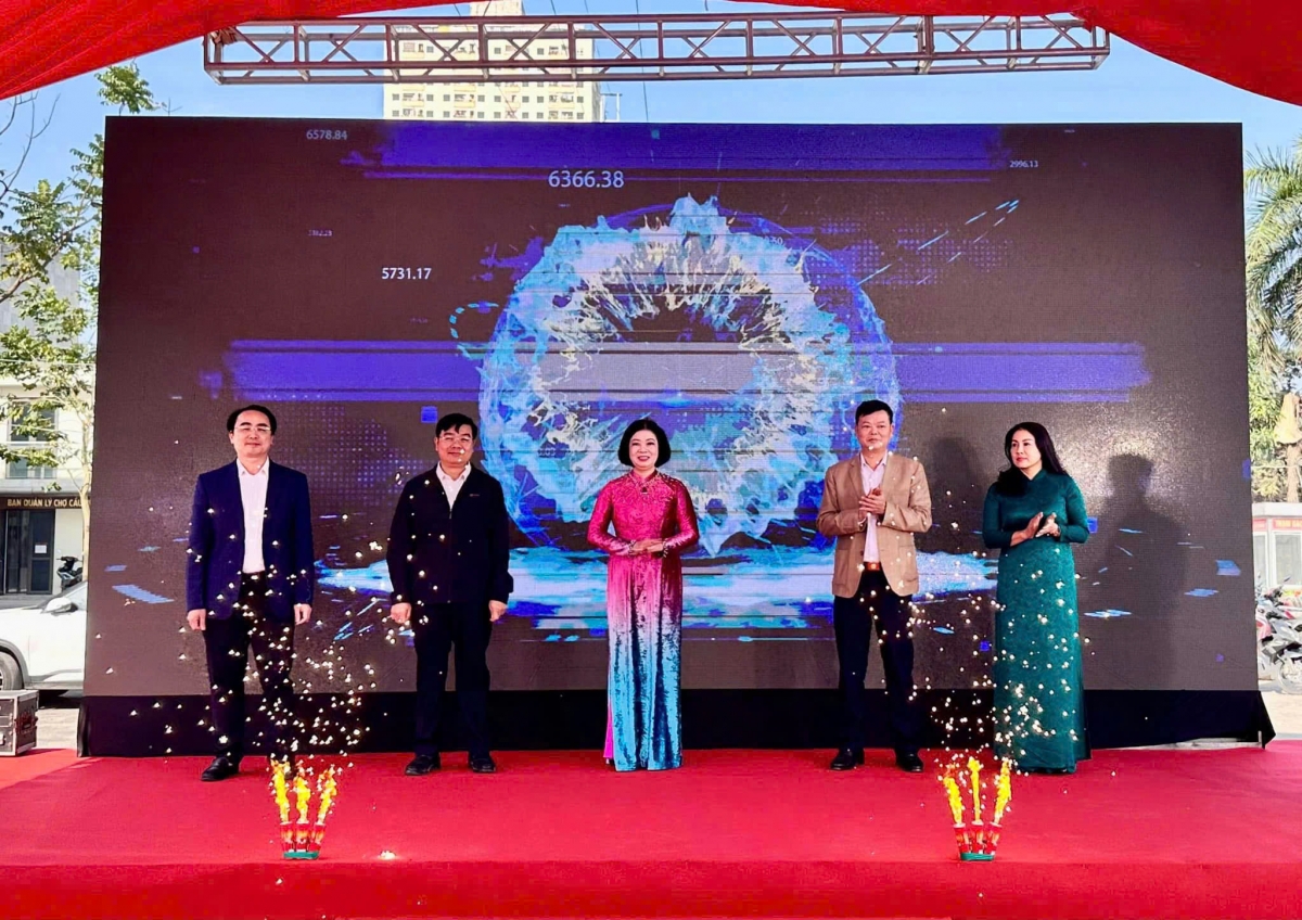 Dua khoa hoc - cong nghe tro thanh dong luc phat trien tu co so hinh anh 3