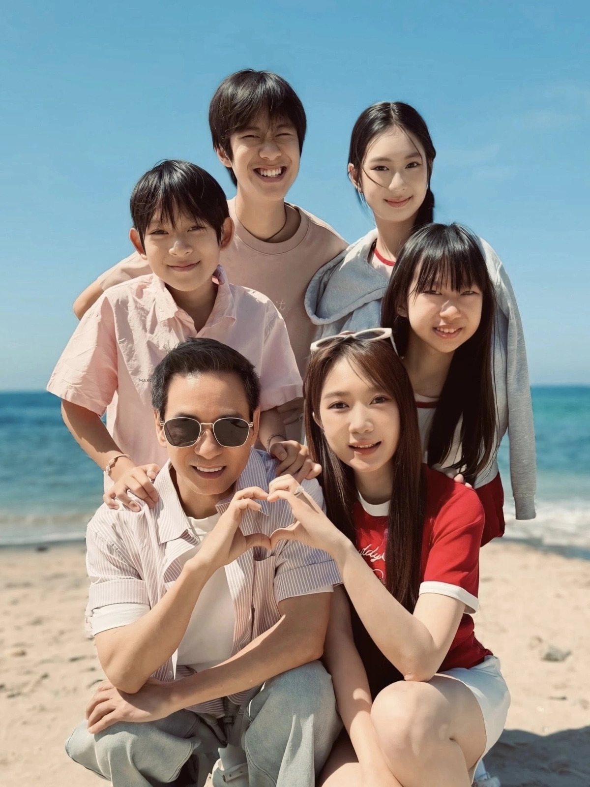 sao viet 21 4 Dong thai cua trung quan idol sau khi bi to hanh hung phu nu hinh anh 4