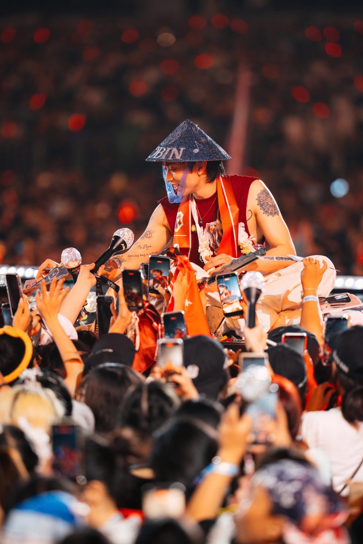 gai home concert Dem tro ve khep lai hanh trinh day cam xuc cua cac anh tai hinh anh 12