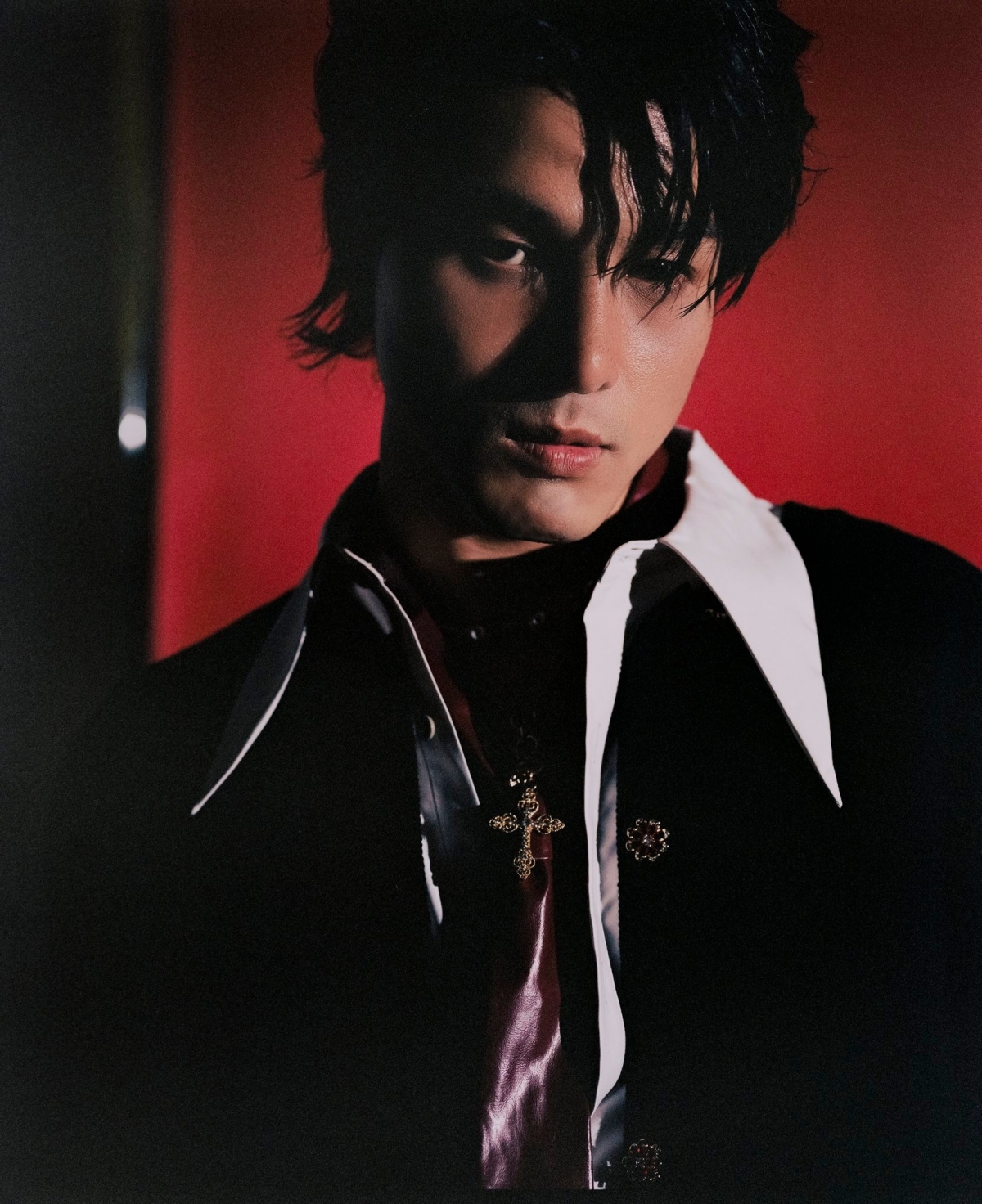 ngoai hinh nam chinh dong cap cung hoa hau thien An trong hen em ngay nhat thuc hinh anh 8