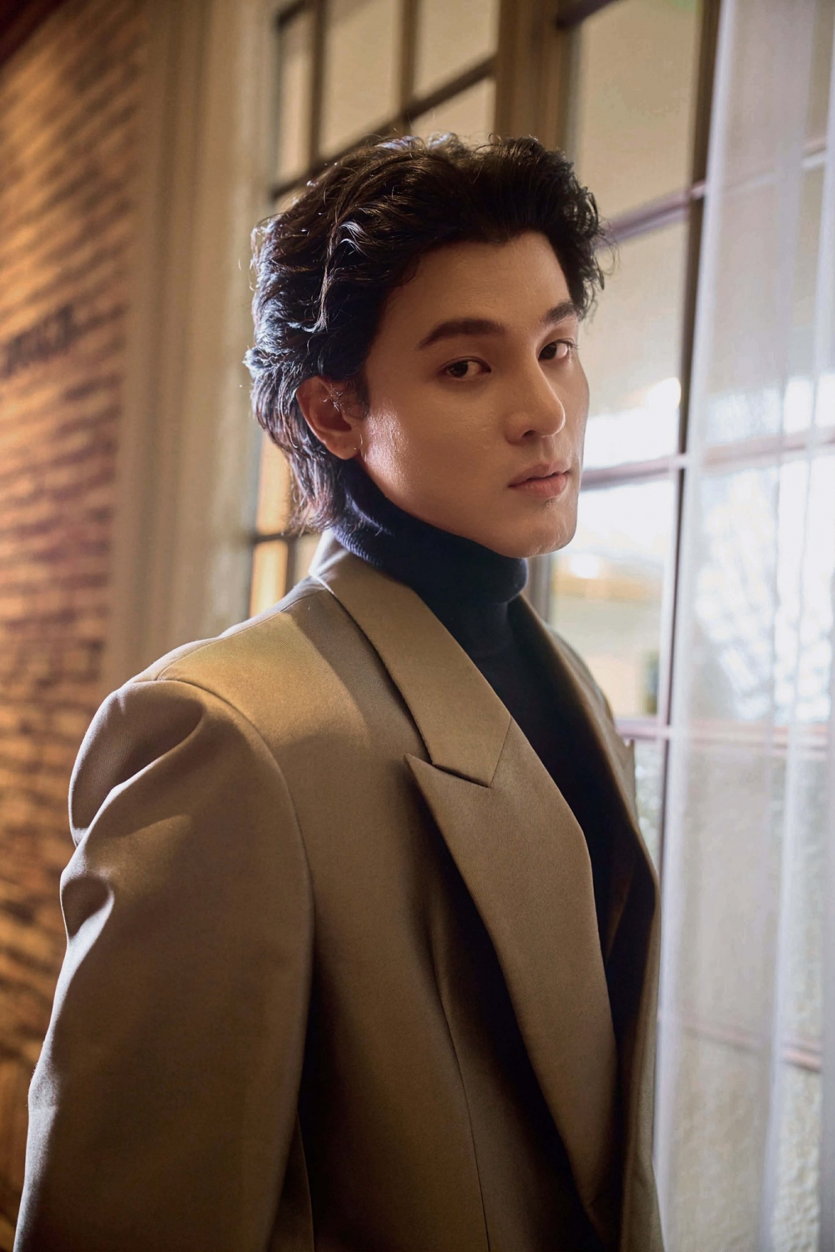 ngoai hinh nam chinh dong cap cung hoa hau thien An trong hen em ngay nhat thuc hinh anh 7