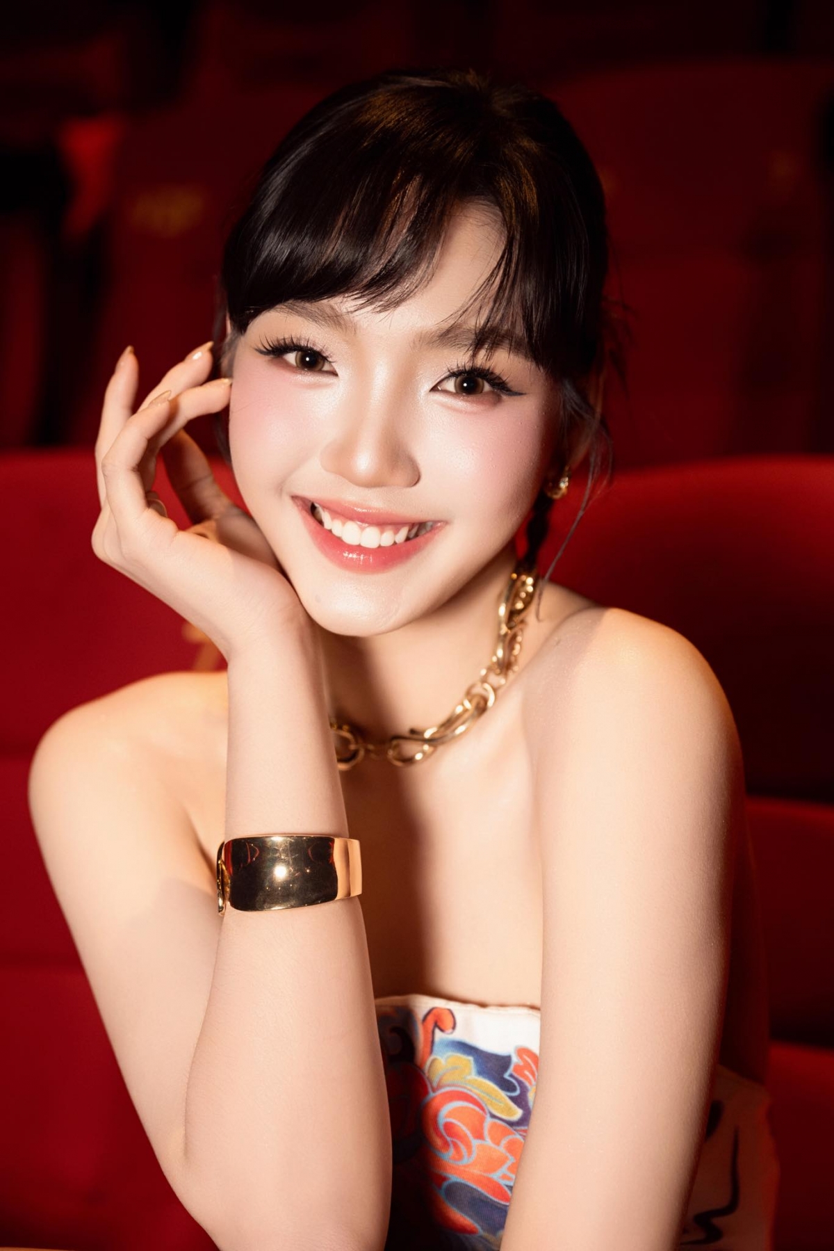 my nhan viet so huu 3 bo phim tram ty du moi 18 tuoi hinh anh 7